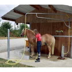 Rotating Horse Shower Support